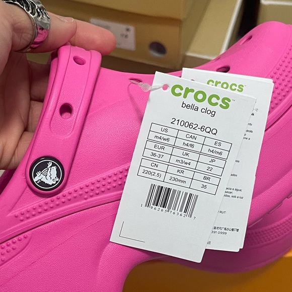 NWT Women’s Size 6 (Euro Sz 36-37) Crocs Bella Clogs Thick Soles Electric Pink - Picture 7 of 15